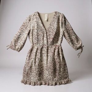 Sadie & Sage Boho Snakeskin Dress V Neck Lined Ruffed Ends Side Zipper Beige L